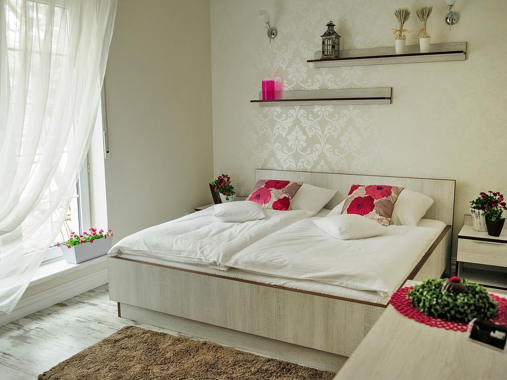 An-Son Apartamenty Zielona Góra Rum bild