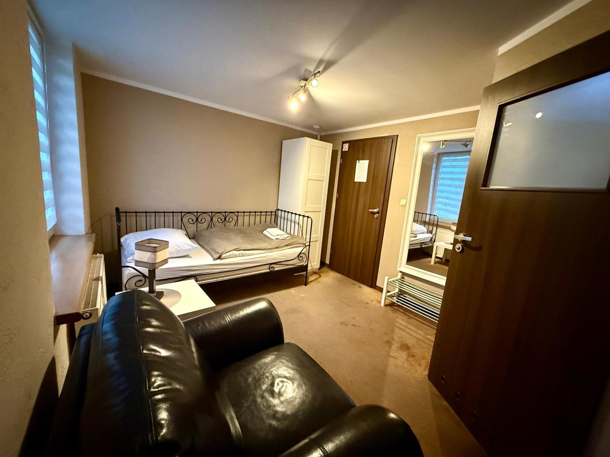 An-Son Apartamenty Zielona Góra Rum bild